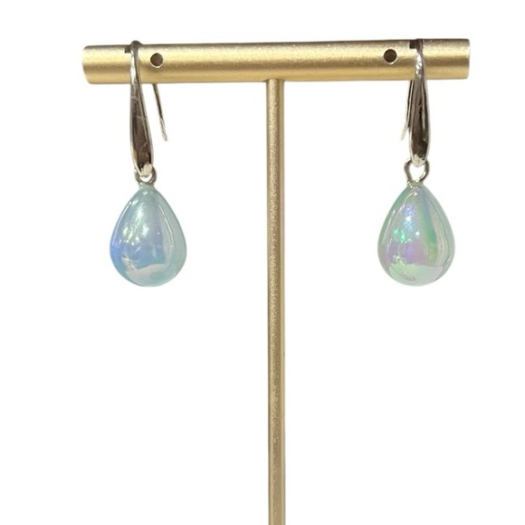 Jewelry - Resin teardrop earrings new